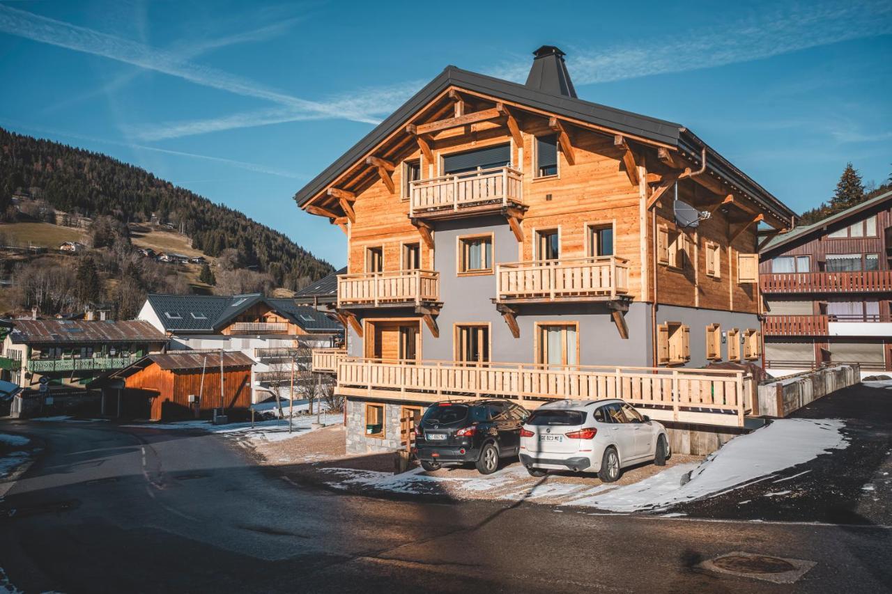 לה ג'ט Chalet Charming B And B מראה חיצוני תמונה